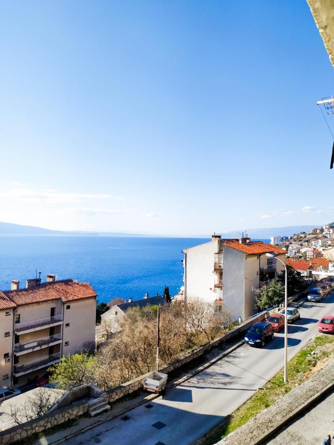 Novouredeni Stan S Balkonom I Pogledom Na More Senj  Εξωτερικό φωτογραφία