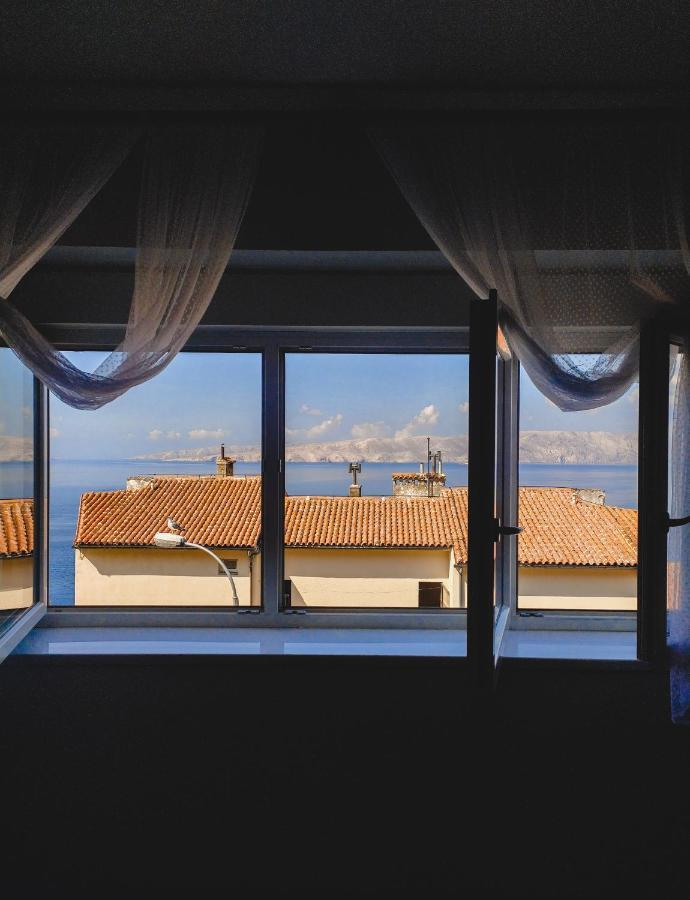 Novouredeni Stan S Balkonom I Pogledom Na More Senj  Εξωτερικό φωτογραφία