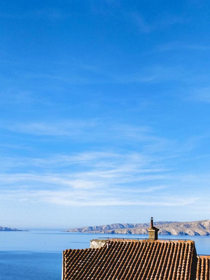 Novouredeni Stan S Balkonom I Pogledom Na More Senj  Εξωτερικό φωτογραφία