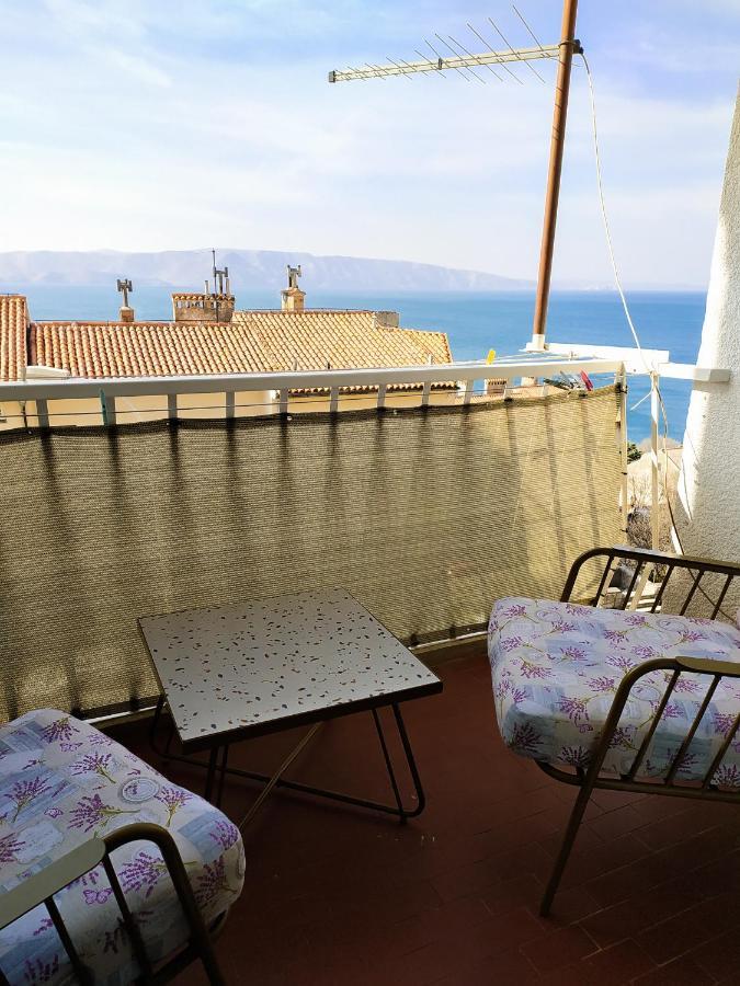 Novouredeni Stan S Balkonom I Pogledom Na More Senj  Εξωτερικό φωτογραφία