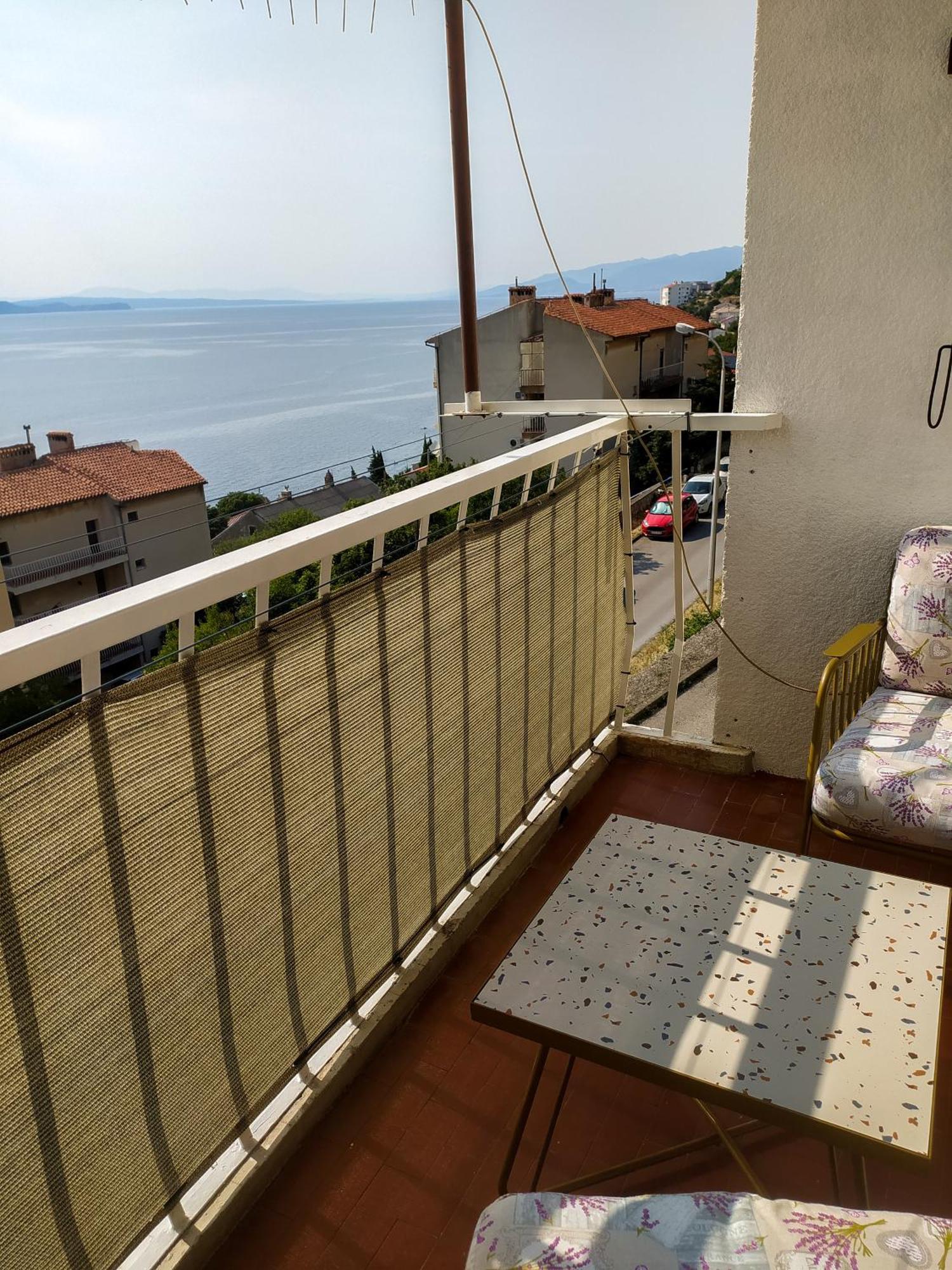 Novouredeni Stan S Balkonom I Pogledom Na More Senj  Εξωτερικό φωτογραφία