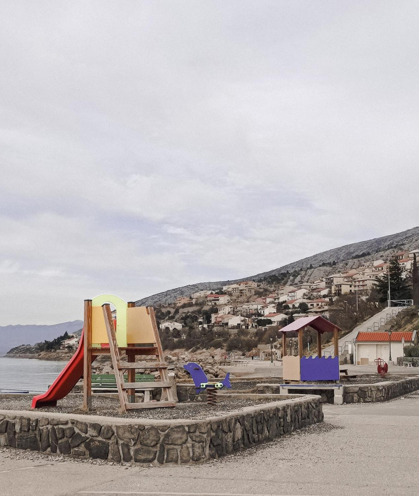 Novouredeni Stan S Balkonom I Pogledom Na More Senj  Εξωτερικό φωτογραφία