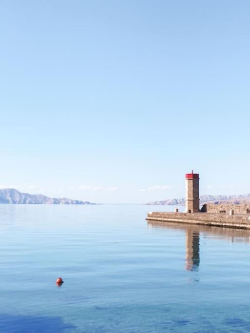 Novouredeni Stan S Balkonom I Pogledom Na More Senj  Εξωτερικό φωτογραφία