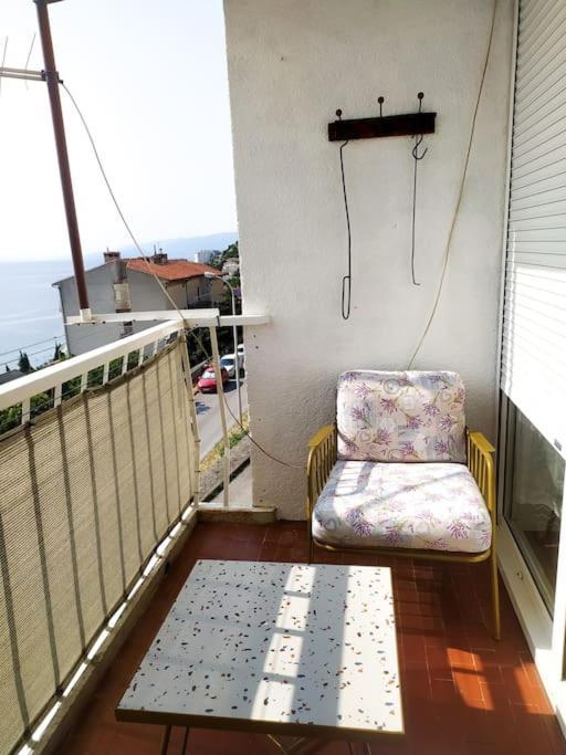 Novouredeni Stan S Balkonom I Pogledom Na More Senj  Εξωτερικό φωτογραφία